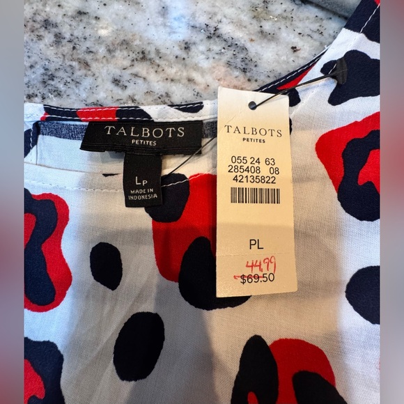 Talbots Petite Red and Black Leopard Print Top with different pattern on back - Picture 2 of 9